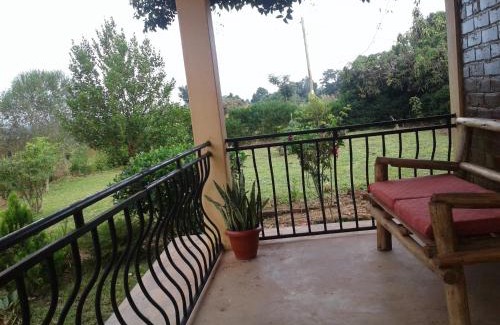 Entebbe Cabin | Plastic Bottles House