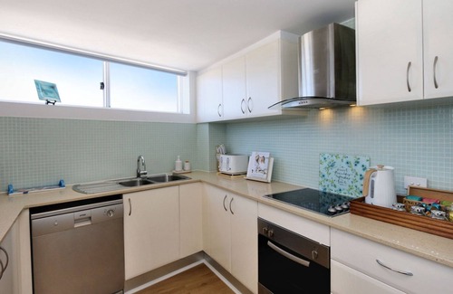 Bargara Apartment | Platinum Apartments Unit 7