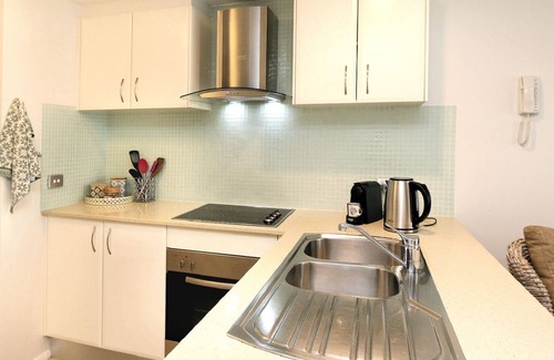 Bargara Apartment | Platinum Apartments Unit 12