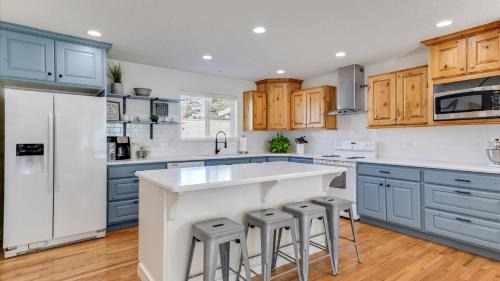 Orem House | Play & Gather in Luxury,Pets too! Close to it Everything!