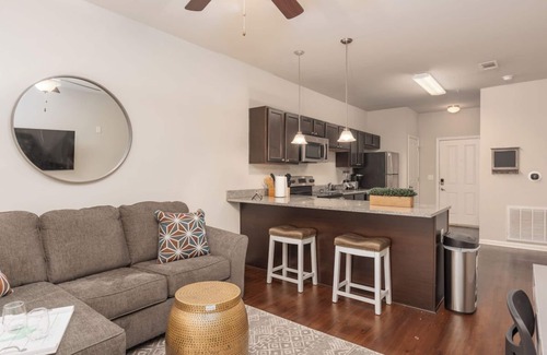 Starkville Condo | Play! Live! Work! .5M to Stadium The Peabody-323