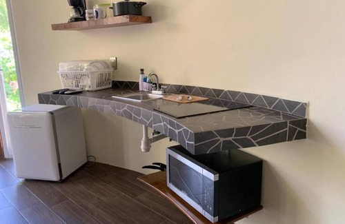 Los Tamarindos Apartment | Playa Bruja Zicatela Apt. 2, Beach Front, Kitchen, AC, Starlink, Pool & More