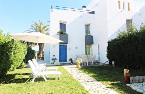 Vera Beach House | Playa de Baria I