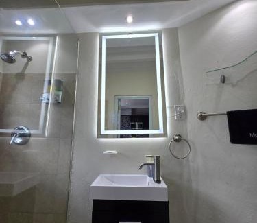 Isla Verde Apartment | Playa Isla Verde - Beautiful 2 bed - 2 bath!