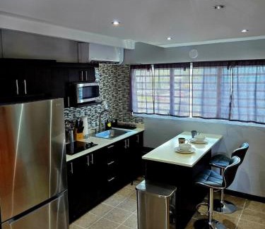 Isla Verde Apartment | Playa Isla Verde - Beautiful 2 bed - 2 bath!