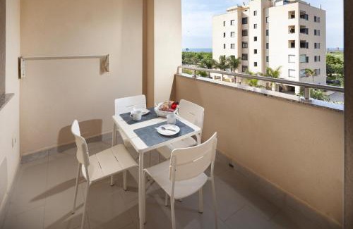 Torre del Mar Apartment | Playa Marinsa Beach piscina y padel