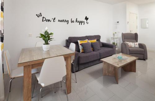 Torre del Mar Apartment | Playa Marinsa Beach piscina y padel