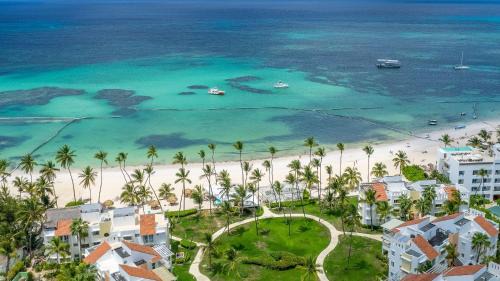 El Cortecito Apartment | Playa Turquesa 3BR BBQ Oceanfront Stay