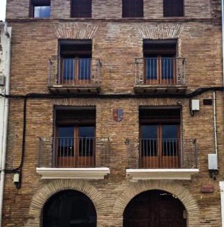 Binefar Apartment | Plaza Apartamentos