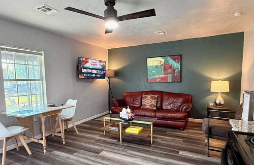 Central Oklahoma City Apartment | Plaza District Studio | 8 Mins to OKC State Fair #20A