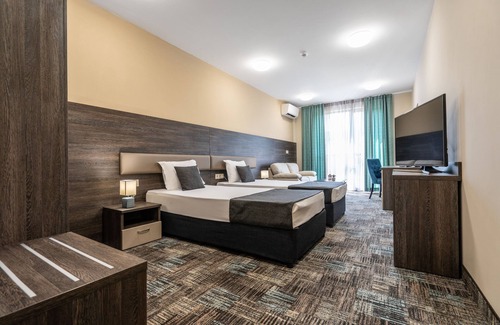Parvenets Hotel | Plaza Hotel