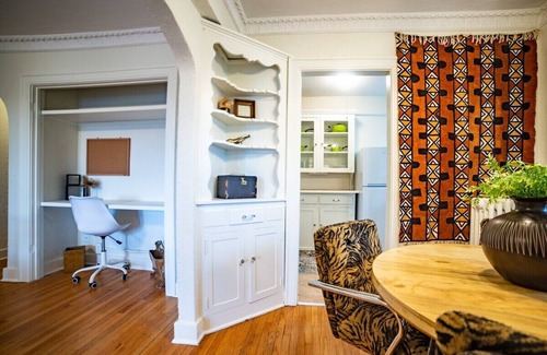 Country Club Plaza Area Condo | Plaza Penthouse: Historic Charm & Stunning Views