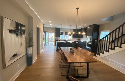 Plaza Westport House | Plaza Place - 5 minute walk to Country Club Plaza