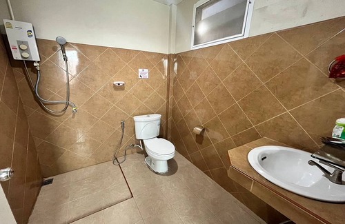 Khlong Khut Hotel | Pleai ta lea Resort