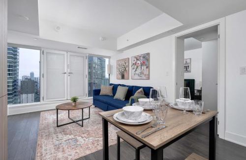 Bay Cloverhill Apartment | Pleasant 1BR Sofa Bed Close to UofT