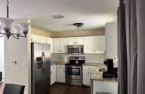 Ocala House | Pleasant 2/2 Home in Ocala