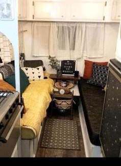 Darnestown House | Pleasant Cozy Airstream with Amazing Stargaze and Farm Views in Maryland