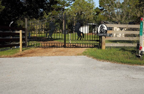 Homosassa Cottage | Pleasant Days Lodging Southwest Cottage