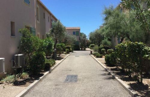 Mouries House | pleasant gîte, with collective heated swimming pool, in the heart of the alpilles in mouriès, 4/6 people.