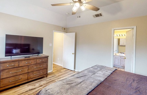 Azle House | Pleasant home near lake with furnished, inviting deck & firepit - dog-friendly