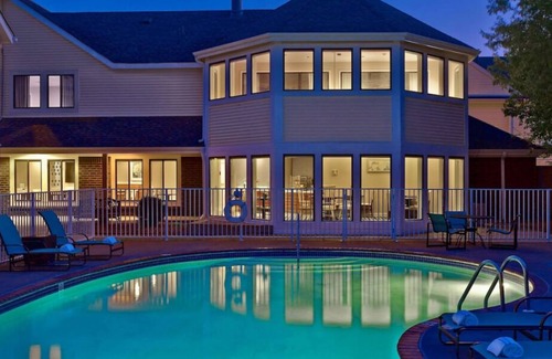 Eagan House | Pleasant Stay, Convenient Location! Spacious Suite w/ Kitchen, Free Parking!