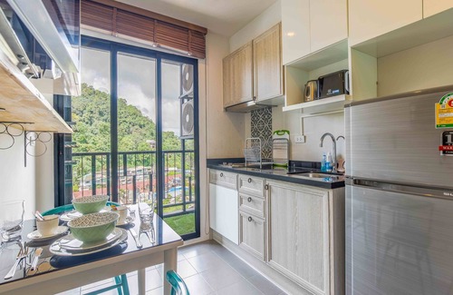 Talat Yai Condo | Please do not book. I am tring to unlist this property