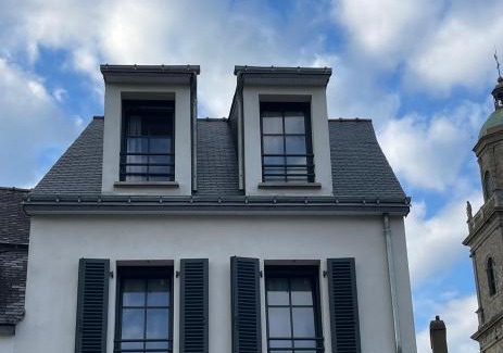 Auray Apartment | Plein centre Auray - Grand duplex 2 chambres avec terrasse ensoleillée