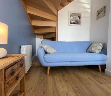 Auray Apartment | Plein centre Auray - Grand duplex 2 chambres avec terrasse ensoleillée