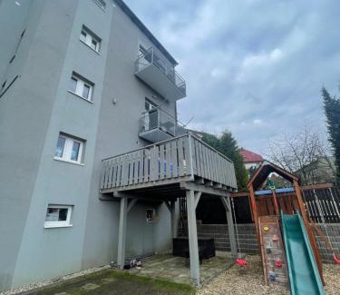 Jablonec nad Nisou Apartment | Plně vybavený krásný apartmán 1kk s balkonem, výhledem