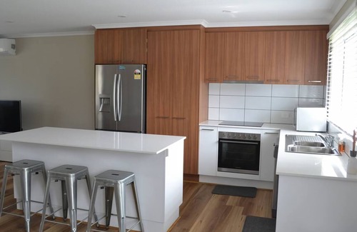 Venus Bay House | Pluto Palace- amazing property in first estate