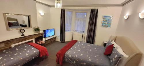 Plymouth House | Plymouth Airbnb