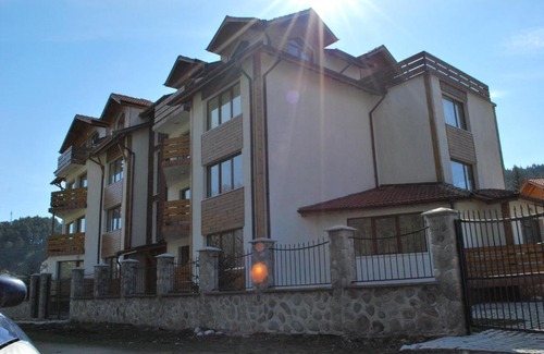 Madzhare Apartment | PM Services Riverside Apartments