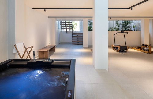 Tavronitis Villa | Pnoe Seafront Experience Villa Lithos