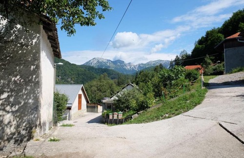 Tolmin Apartment | Počitniška hiša Maria