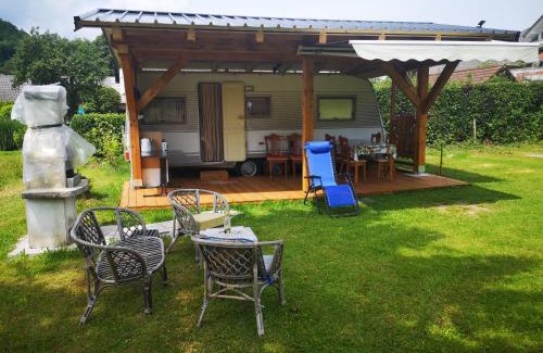 Podnart House | Počitniška prikolica Zeleni raj