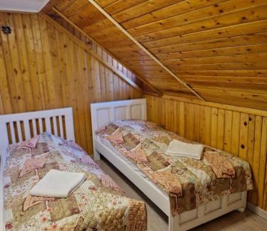 Cheia House | Poarta Zaganului Cheia