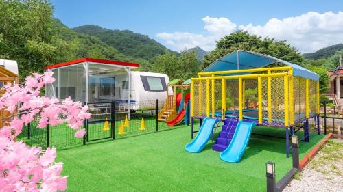 Pocheon House | Pocheon hanadulset pet caravan