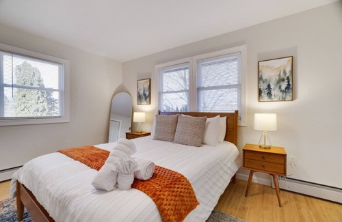 Kresgeville House | Pocono Villa w/Indoor Pool, Pets +, 8 Guests