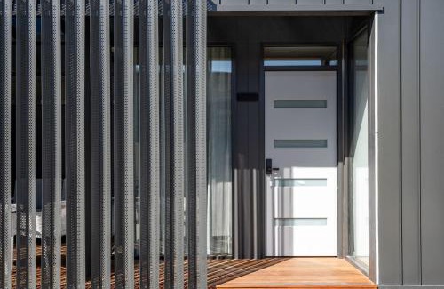 Mount Gambier Apartment | Pod Two - Luxurious 1 King Bedroom