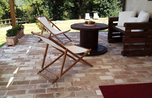 Collesanto House | Podere Battegone: immersed in nature