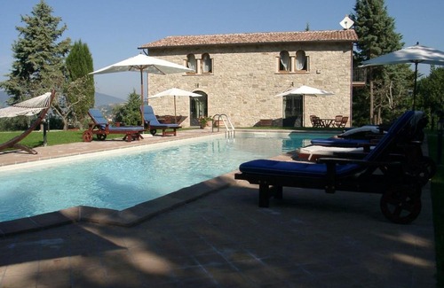 Ramazzano Villa | Podere Caldaruccio La Pineta - 26 people Cottage & Villa