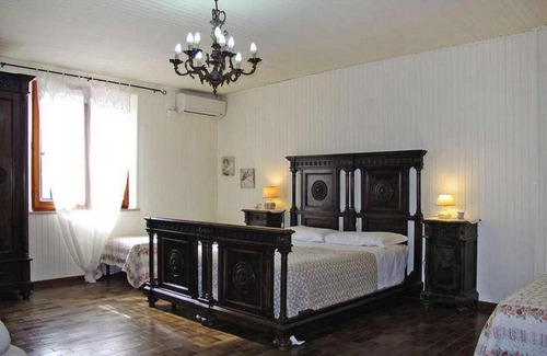 Ramazzano Villa | Podere Caldaruccio La Pineta - 26 people Cottage & Villa