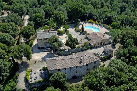 Simignano Apartment | Podere La Castellina