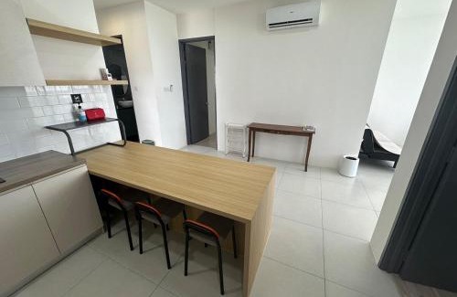 Taman Charming Apartment | Podium Premium Homestay