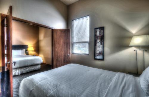 Grande Prairie Hotel | Podollan Inn & Spa - Grande Prairie