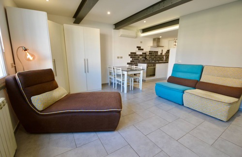 San Giovanni Apartment | Poetic Indipendent Studio in Old Pasta Factory