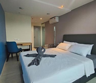 Downtown Kota Kinabalu Apartment | PohonHijau Nearby Jesselton Point Kota Kinabalu
