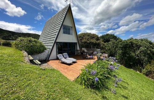 Amodeo Bay Ski Chalet | Pohutukawa Coastal Chalets