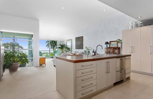 Ohope House | Pohutukawa Paradise – Ōhope Holiday Apartment