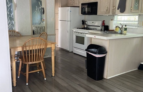 South Casco Cottage | Point Sebago Resort, 30 Purple Road, Walking distance to beach!